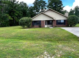 209 Hunters Branch Dr, Allenhurst, GA 31301
