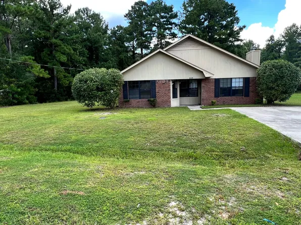 209 Hunters Branch Dr, Allenhurst, GA 31301