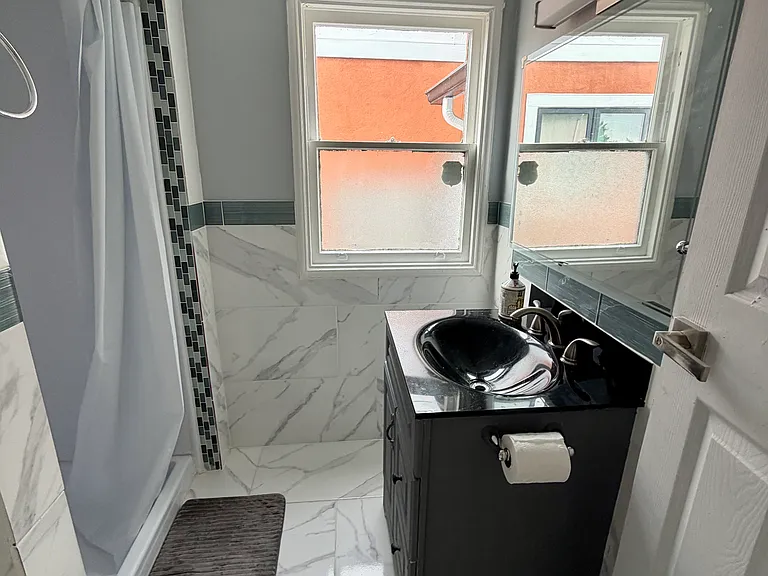 716 Gateview Ave #2 — Photo 6