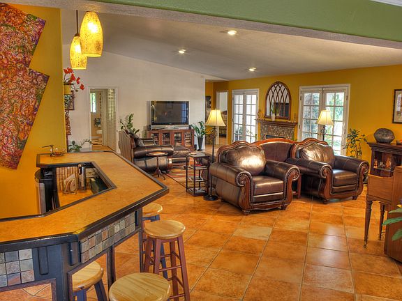 Expansive Living area