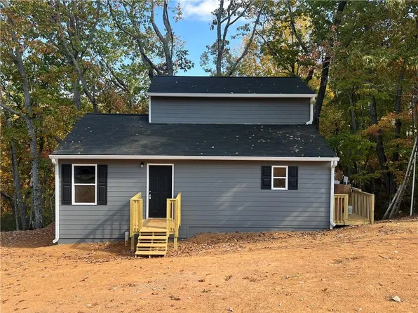 3716 Clubhouse Dr, Gainesville, GA 30501