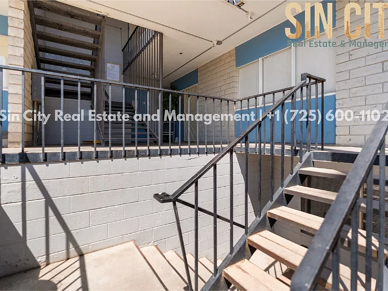 1011 N 4th St #9 — Photo 12