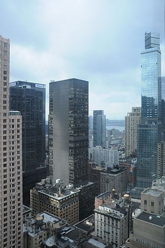 1st image of 150-156 W 56th St APT 3712