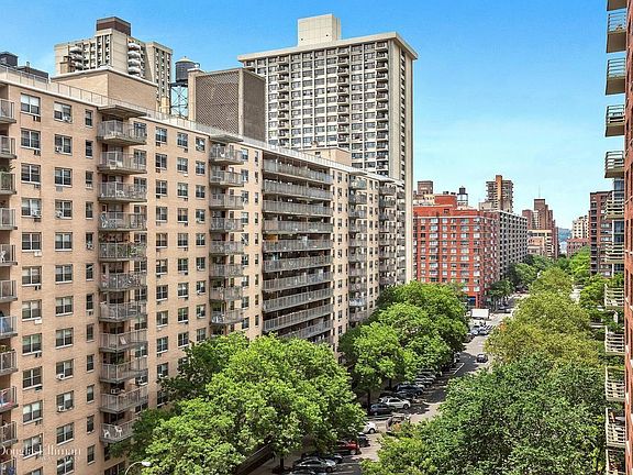 3rd image of 372 Central Park W APT 10W