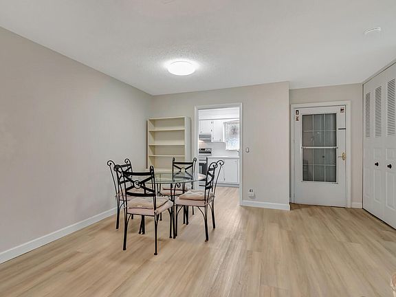 5th image of 2763 Dudley Drive W #H