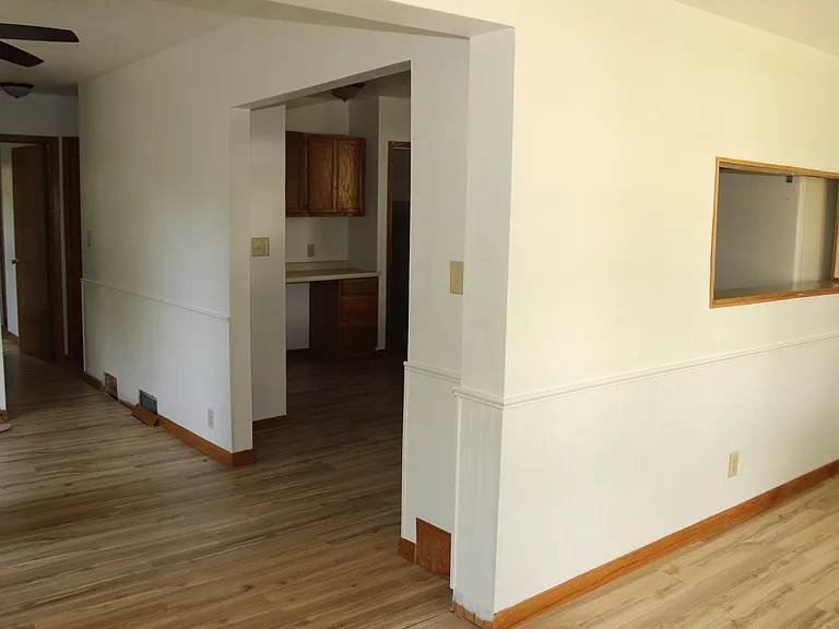 2430 Superior St — Photo 17