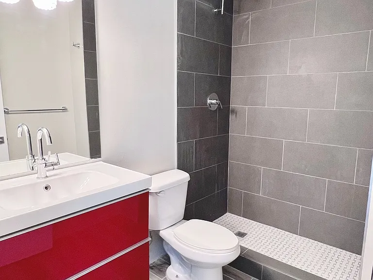 3234 N 38th St #7 — Photo 35