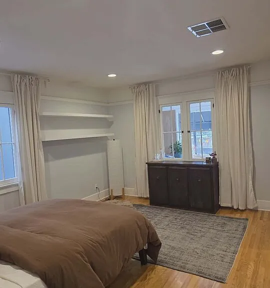 2122 N Hillhurst Ave — Photo 6