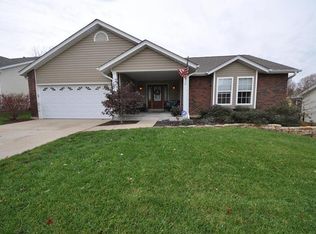 1839 Willow Oak Dr, Saint Charles, MO 63303