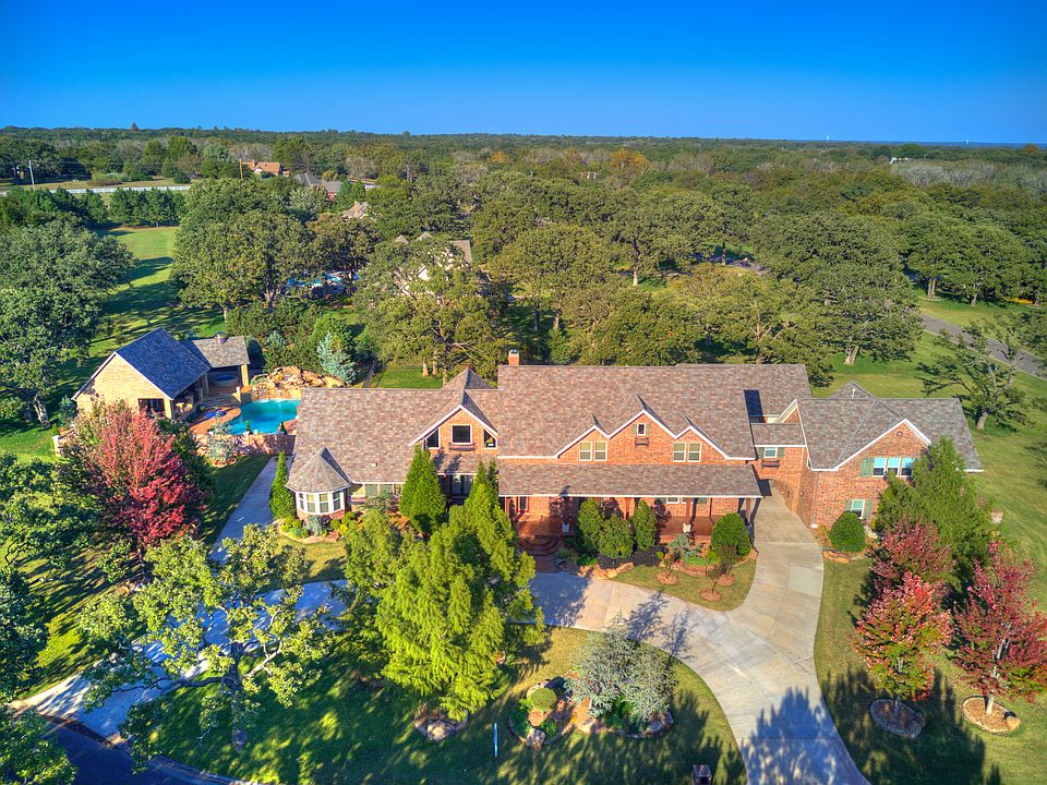 1st image of 1401 Wandering Oaks Ln
