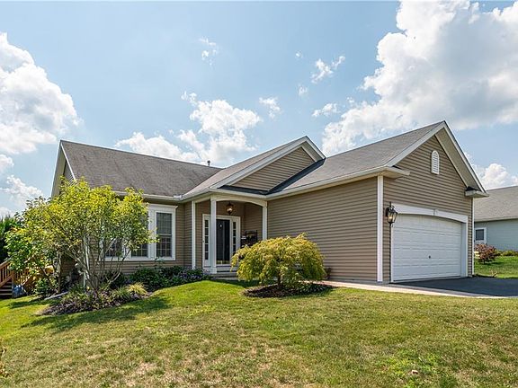 3rd image of 212 Westcombe Park