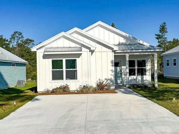 252 Ante Beppum Loop, Carrabelle, FL 32322