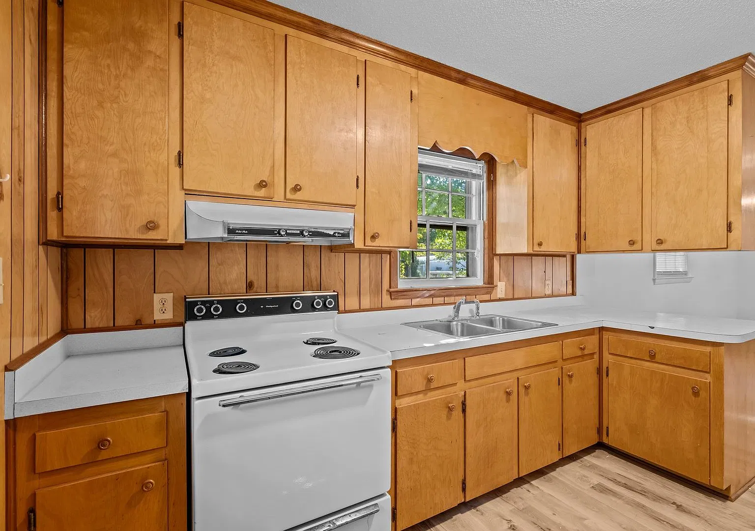 Newley Renovated Duplex in Lillington — Photo 4