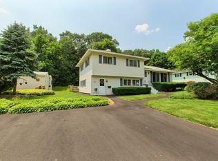 7 Bates Dr, Nashua, NH 03064