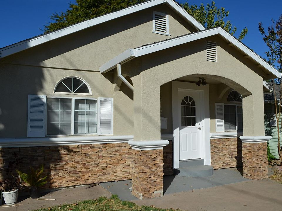 1st image of 618 Cummins Way