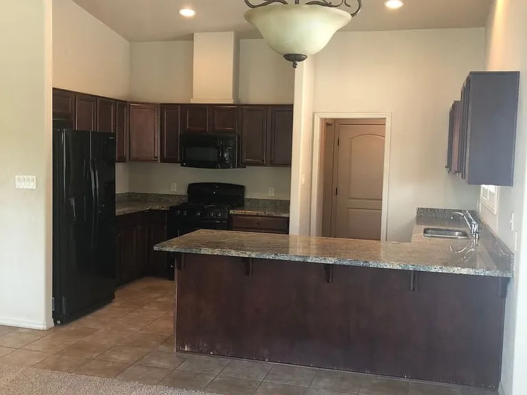 2734 S Nightfall Dr — Photo 6