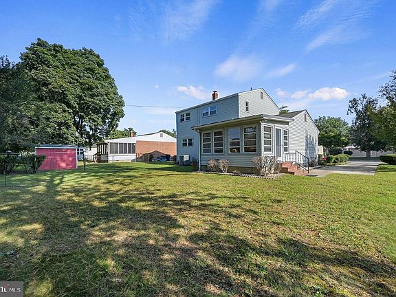3rd image of 316 Frear Dr