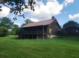 11312 Leech Rd, Durand, IL 61024