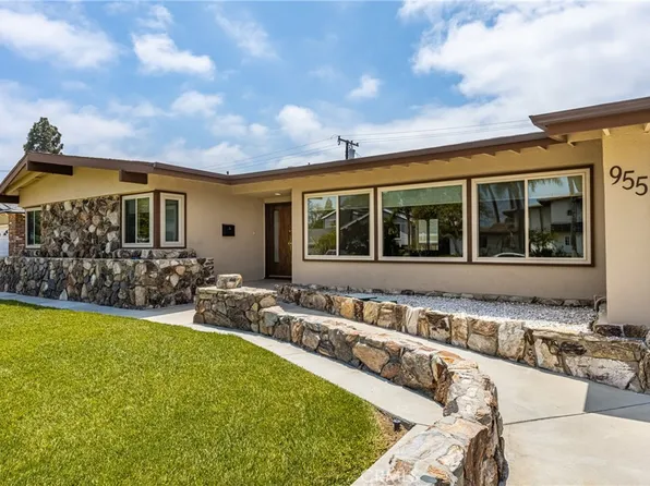955 S Peregrine Pl, Anaheim, CA 92806