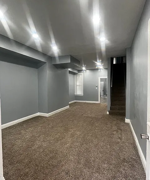 916 W College Ave — Photo 2