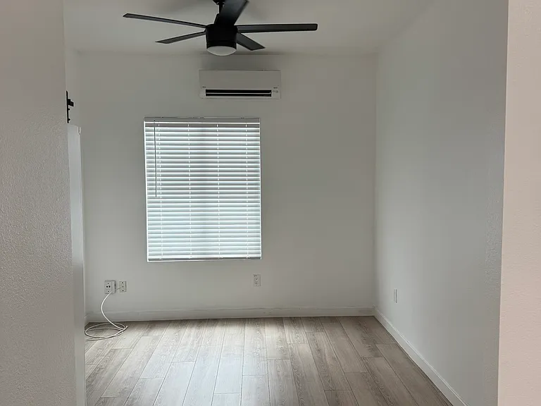 532 Cesar E Chavez Pkwy #B — Photo 15