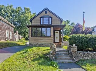 28 Pendleton Ave, Chicopee, MA 01020