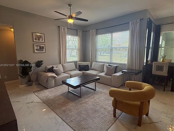 5th image of 5711 NW Zenith Dr