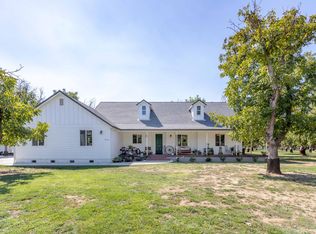 5250 Country Farms Ln, Anderson, CA 96007