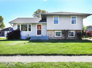 1512 Holly Dr, Norwalk, IA 50211