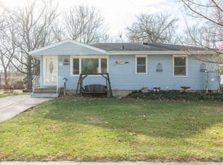 1327 Olive Rd, Homewood, IL 60430