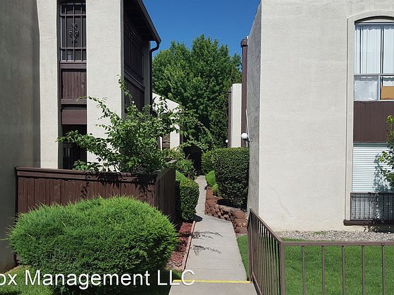 3rd image of 1601 Pennsylvania St NE Unit N4
