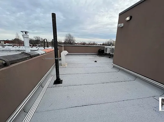 Rented by Massada Home Sales Inc | media 8