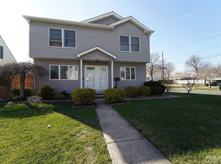 147 Beech St, Fords, NJ 08863