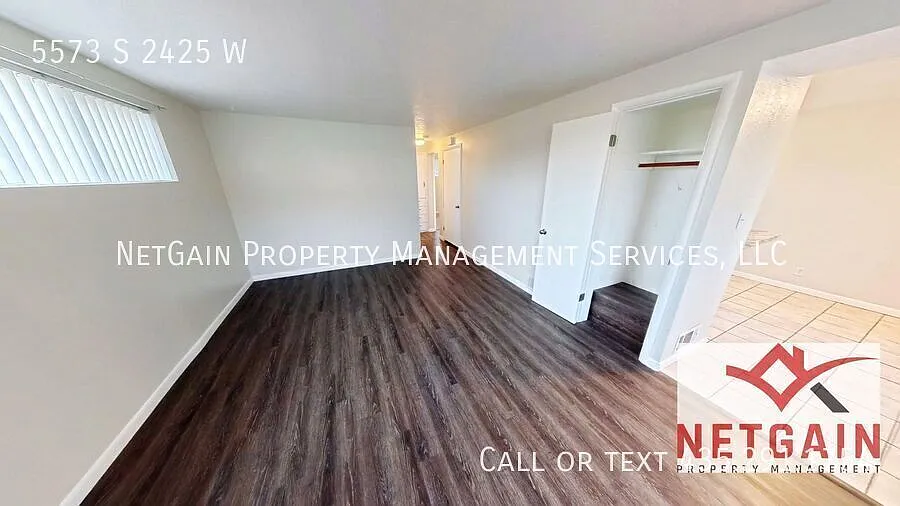 2 Bedroom Apartment in Roy — Photo 2