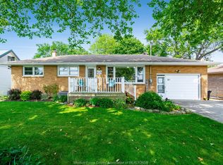 27 Mersea Rd #12, Leamington, ON N8H3V4