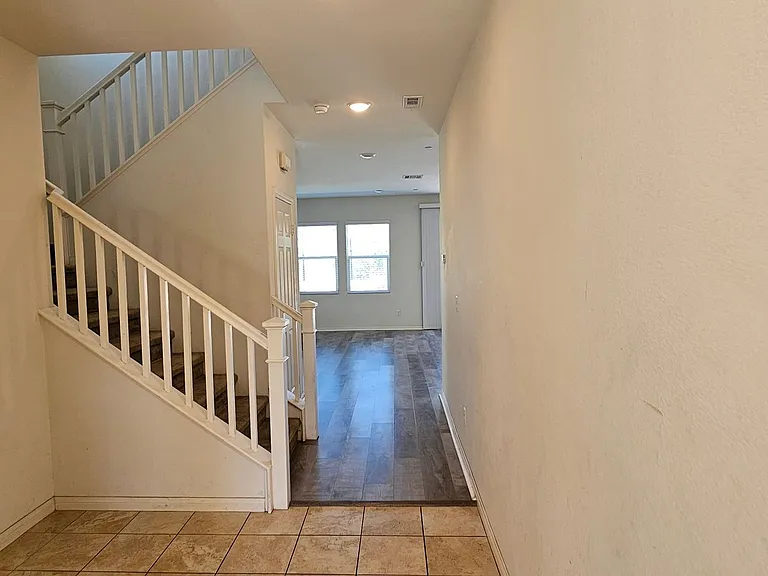 24535 Acadia Dr — Photo 9