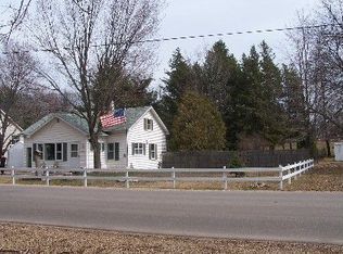 N6316 Old Lake Rd, Shawano, WI 54166