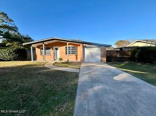 4211 Edna Ave, Pascagoula, MS 39581