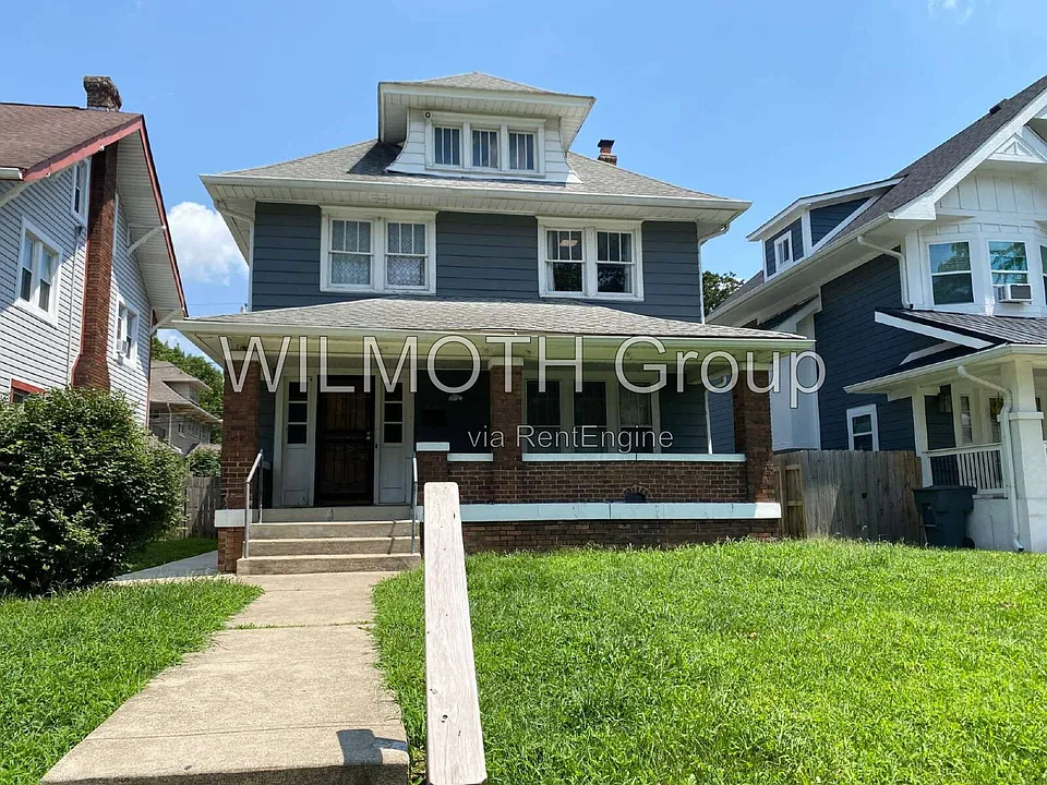3047 N College Ave