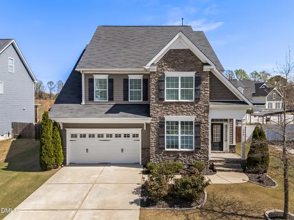 490 Walker Ranch Dr, Fuquay Varina, NC 27526