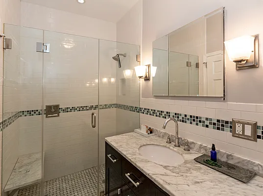 Sold by Compass | media 10