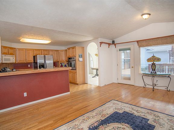 4th image of 620 S Stanley Ct