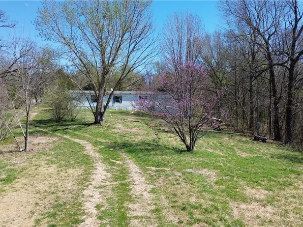 15962 W Highway 90, Noel, MO 64854