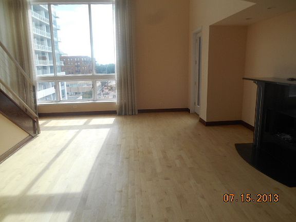 3rd image of 1600 S Wabash Ave