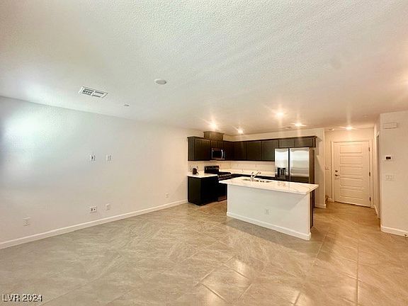 3rd image of 3439 Grecian Queen Ave