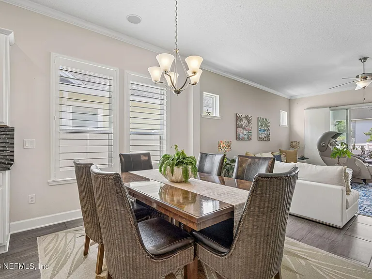45 Tamarac Ave — Photo 15