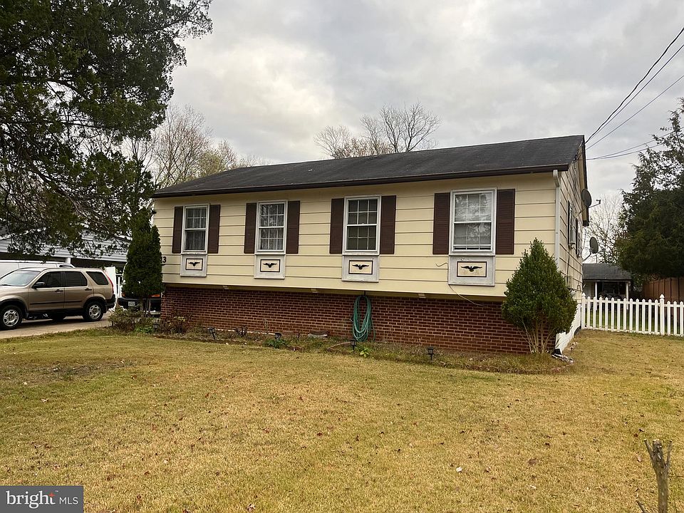1st image of 4813 Lawrence St