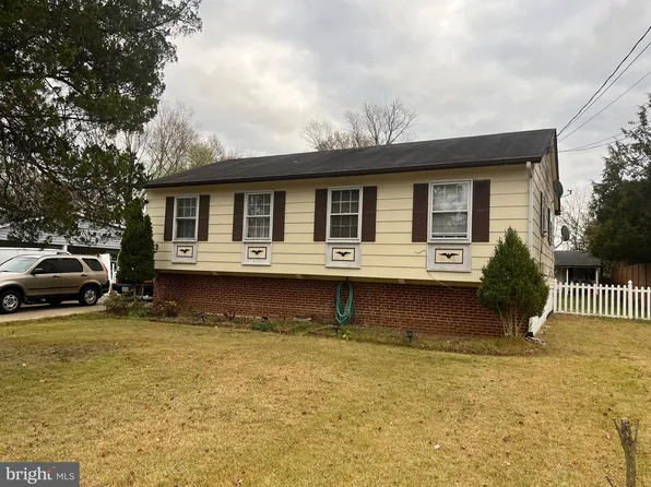 4813 Lawrence St, Alexandria, VA 22309