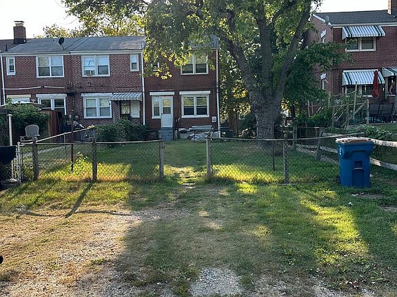 3rd image of 138 Birch Ave
