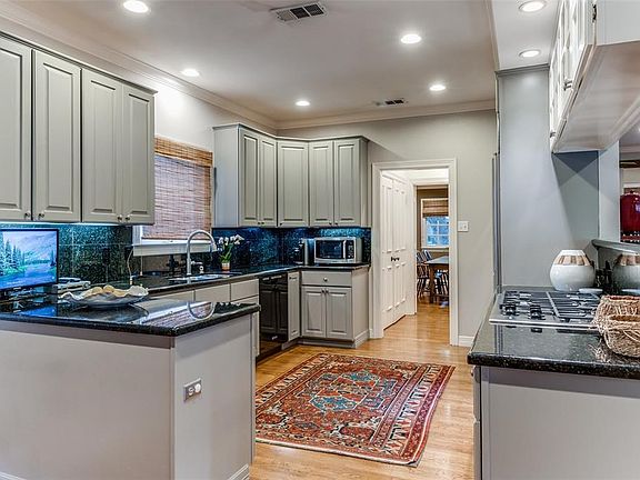 2nd image of 5336 Livingston Ave